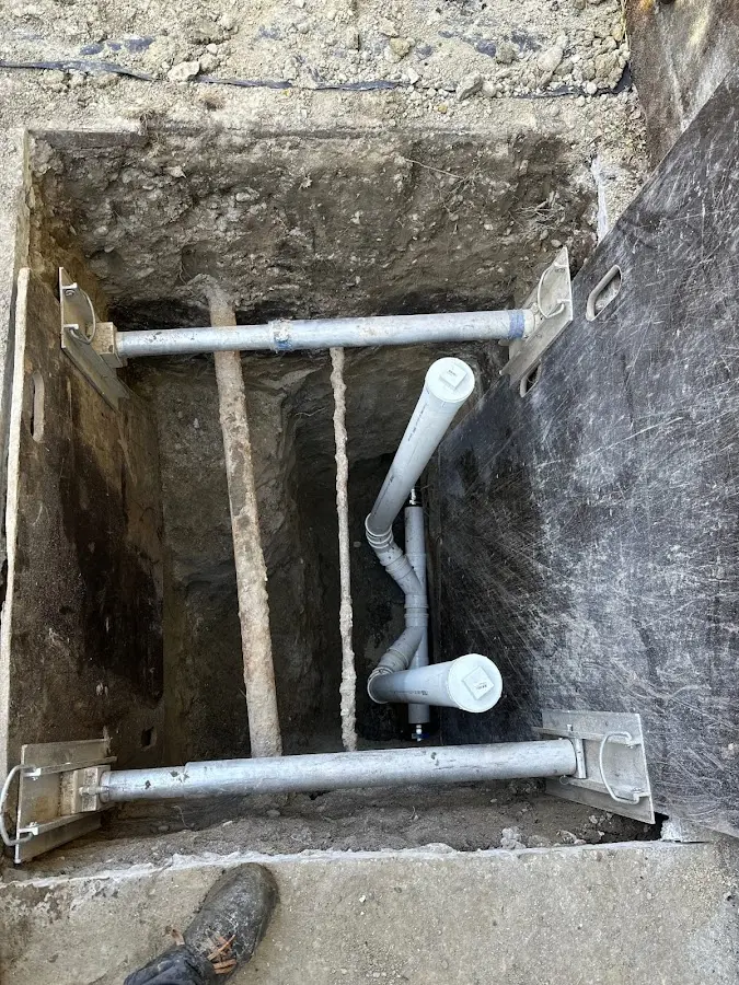 Experienced plumber completing Drain Cleaning work in Yakima